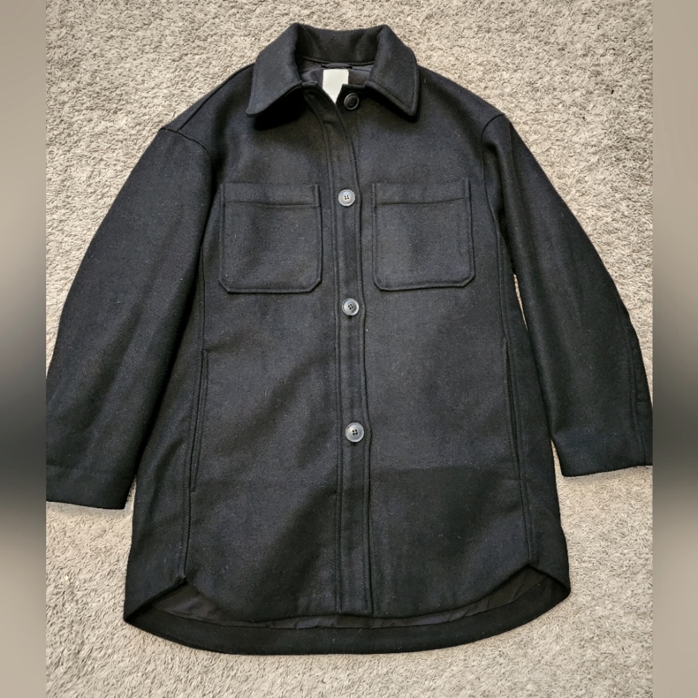 Aritzia TNA Black Polar insulated oversized shirt jacket